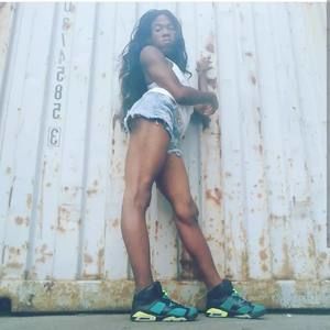 Meet your Posher, Tanisha